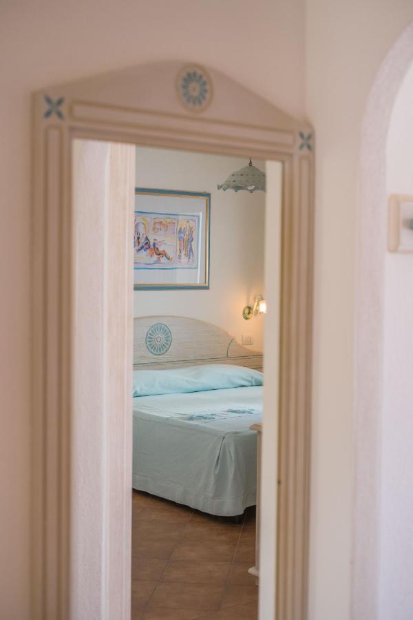 Le Residenze Del Golfo Di Orosei Aparthotel Exterior photo