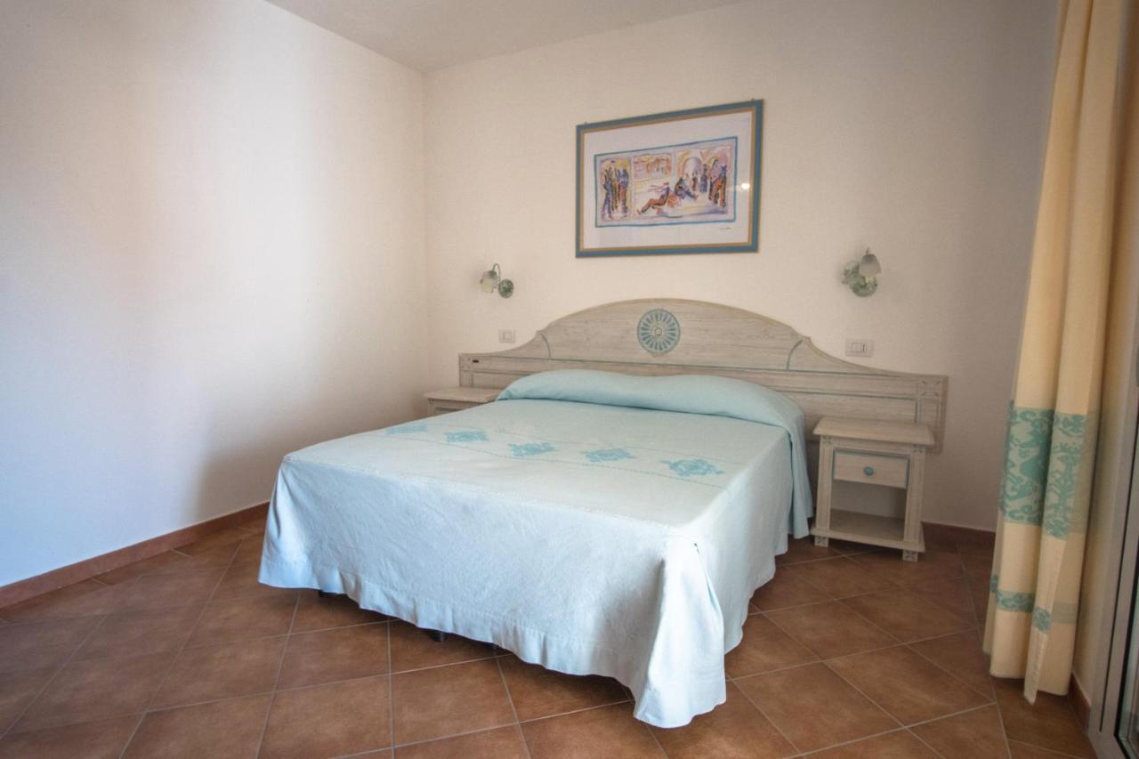 Le Residenze Del Golfo Di Orosei Aparthotel Exterior photo